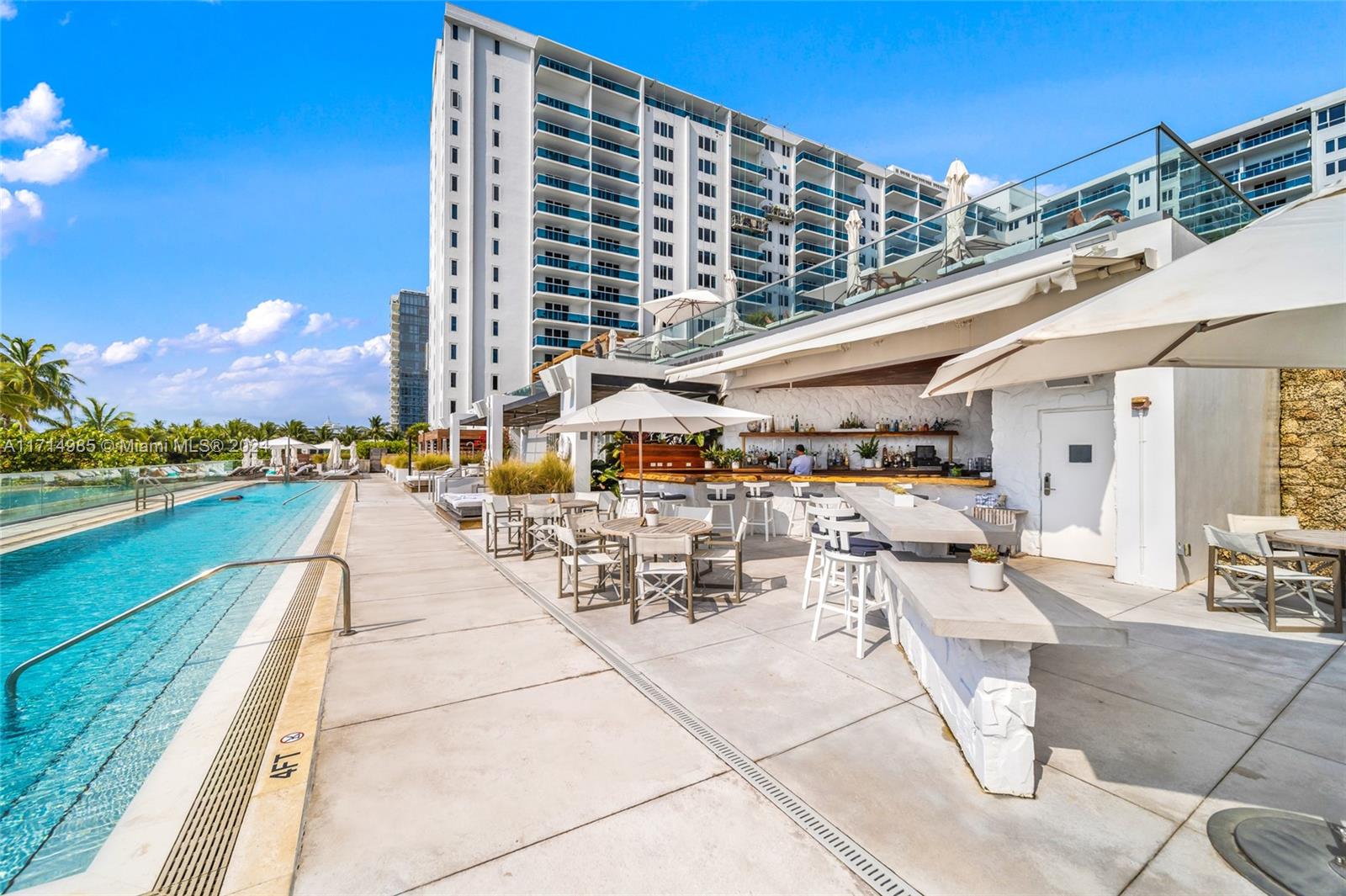 RONEY PALACE CONDO - Residential