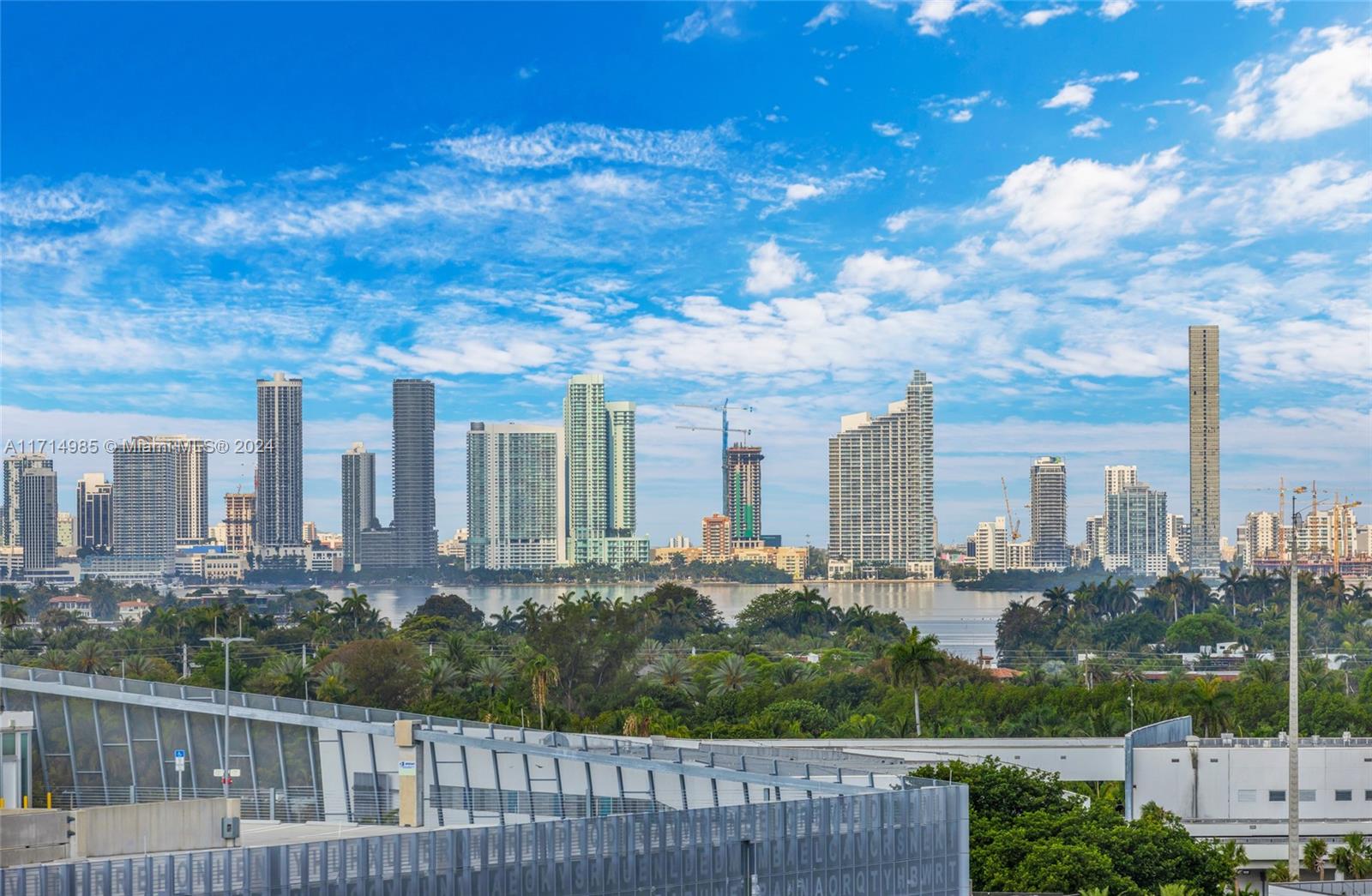 RONEY PALACE CONDO - Residential