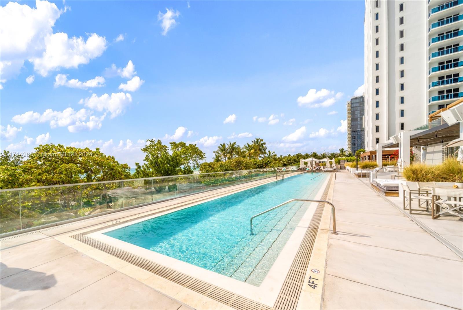 RONEY PALACE CONDO - Residential