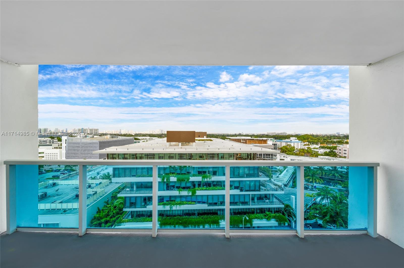 RONEY PALACE CONDO - Residential