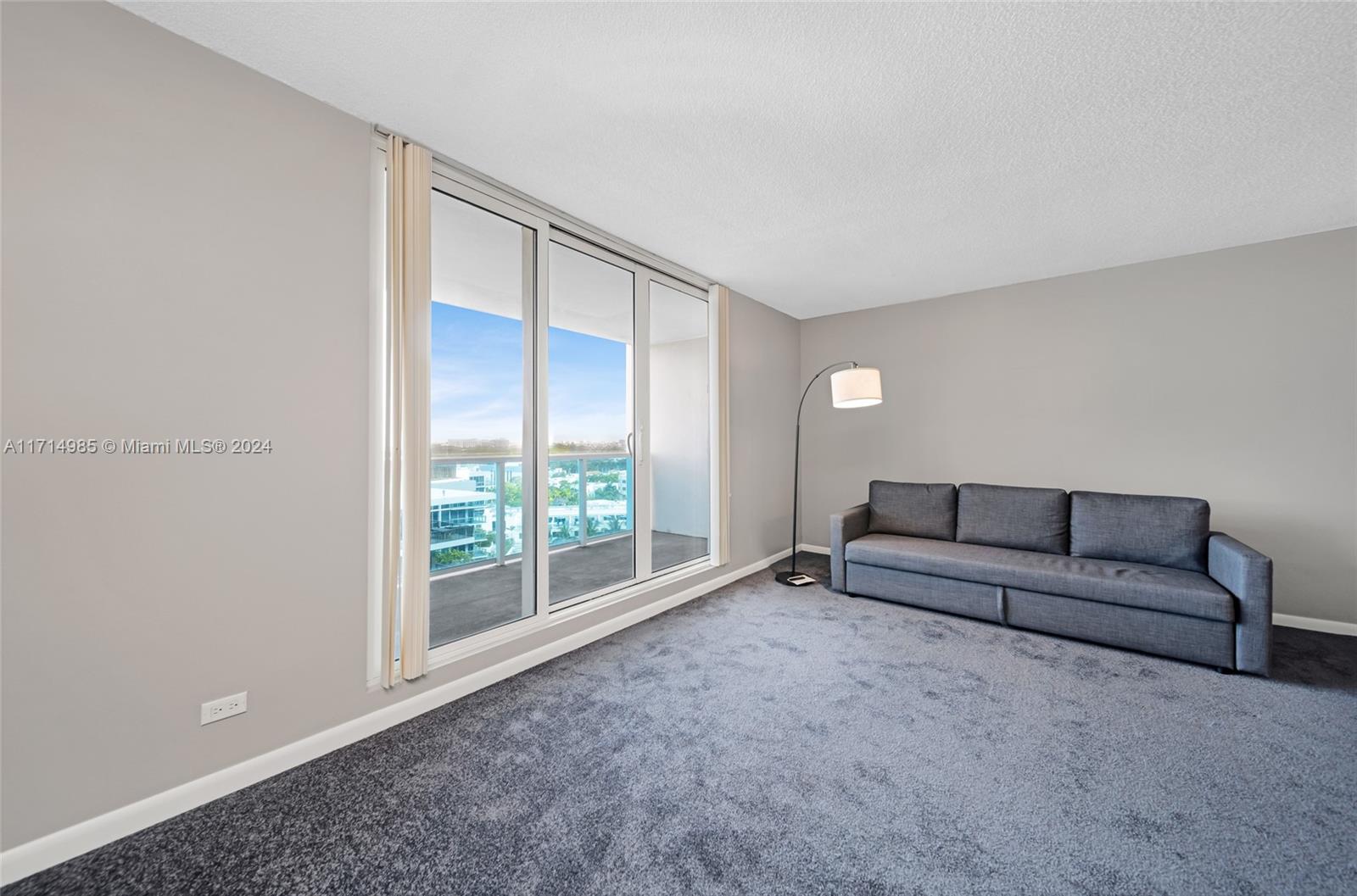 RONEY PALACE CONDO - Residential