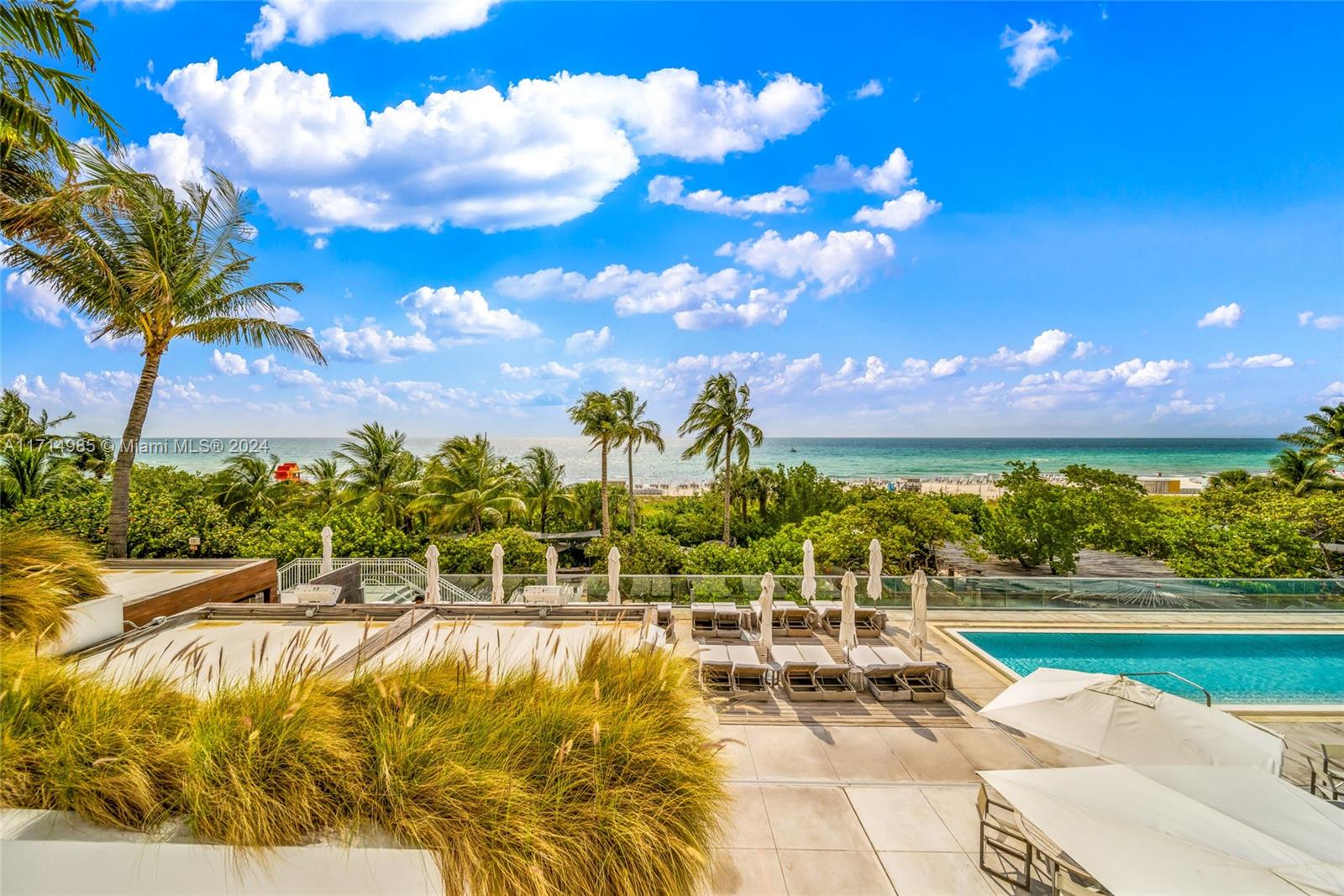 RONEY PALACE CONDO - Residential