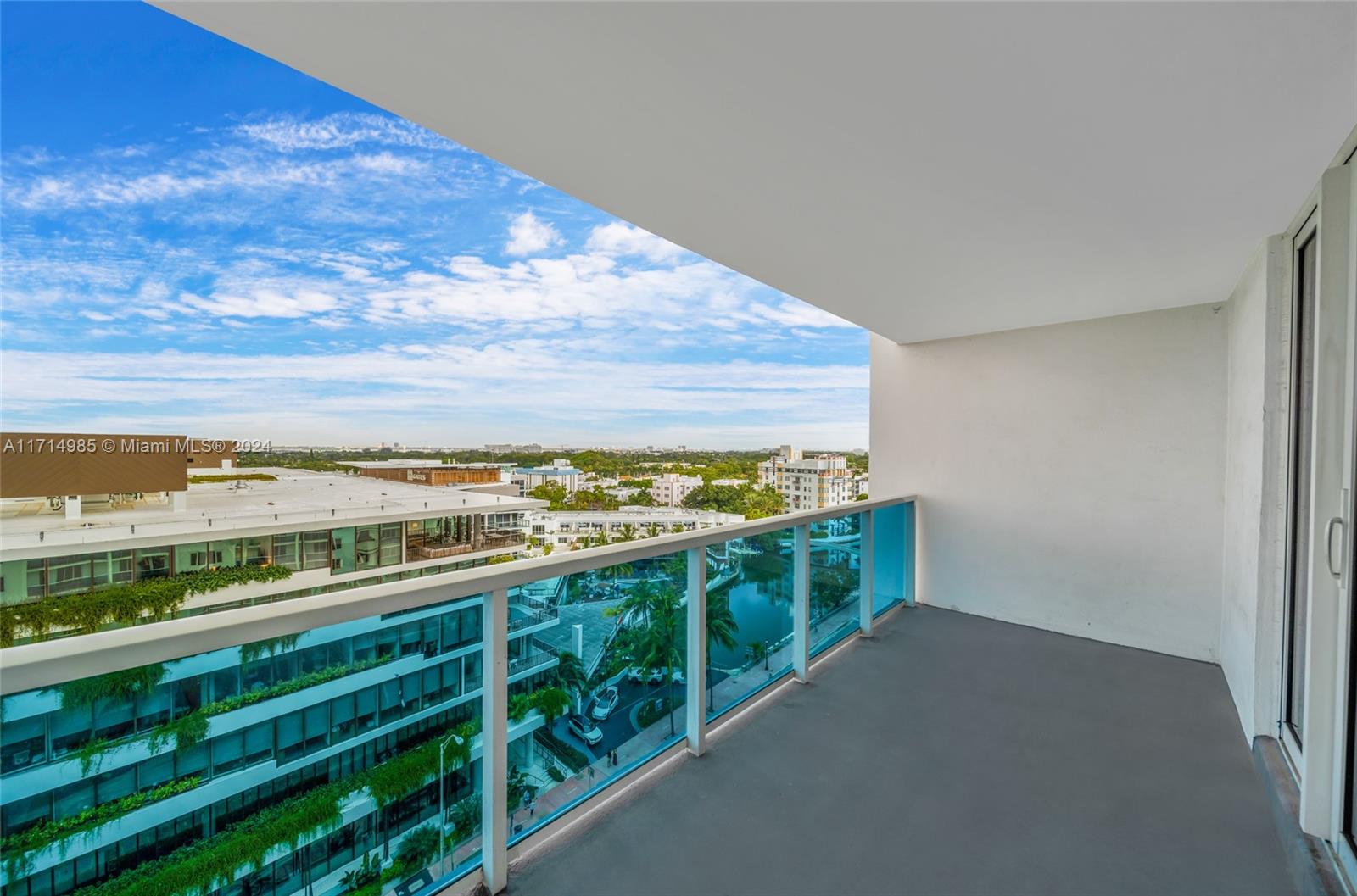 RONEY PALACE CONDO - Residential