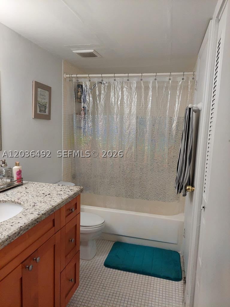 MONTECARLO CONDO - Residential Lease
