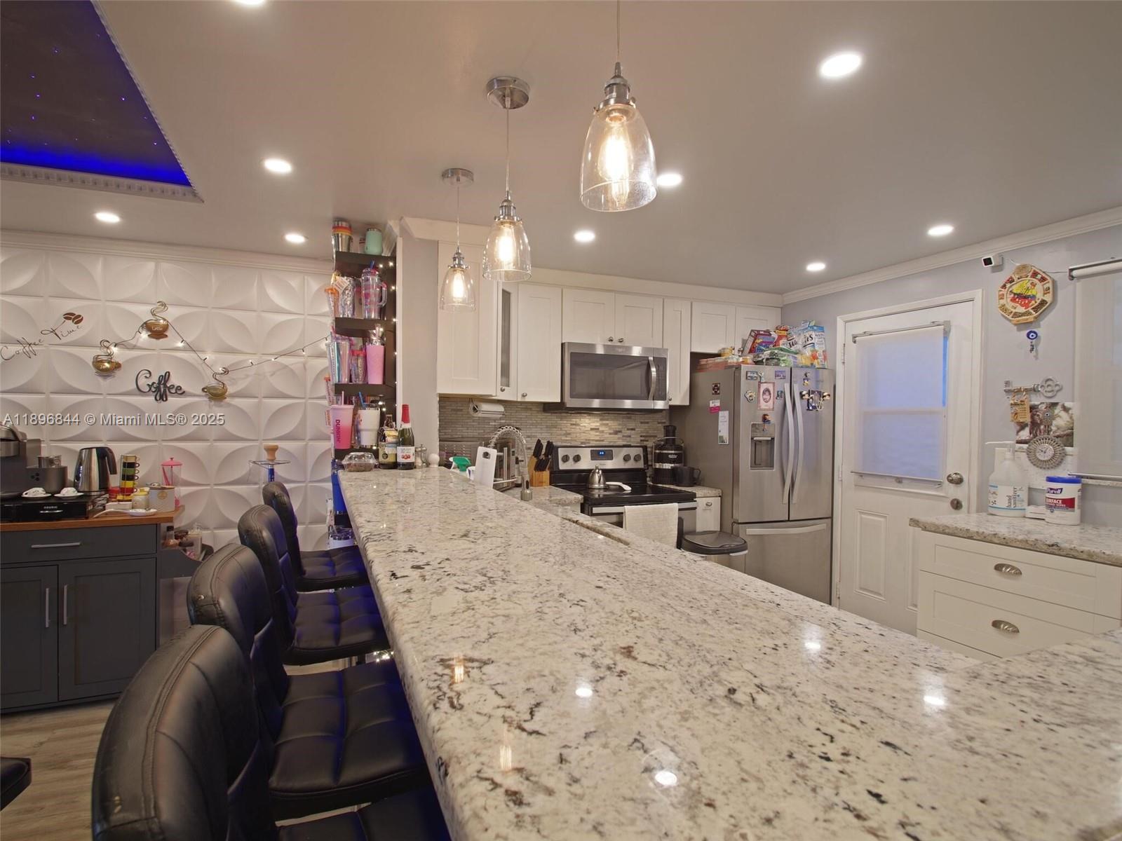 MEADOWBROOK CONDO APTS BL - Residential