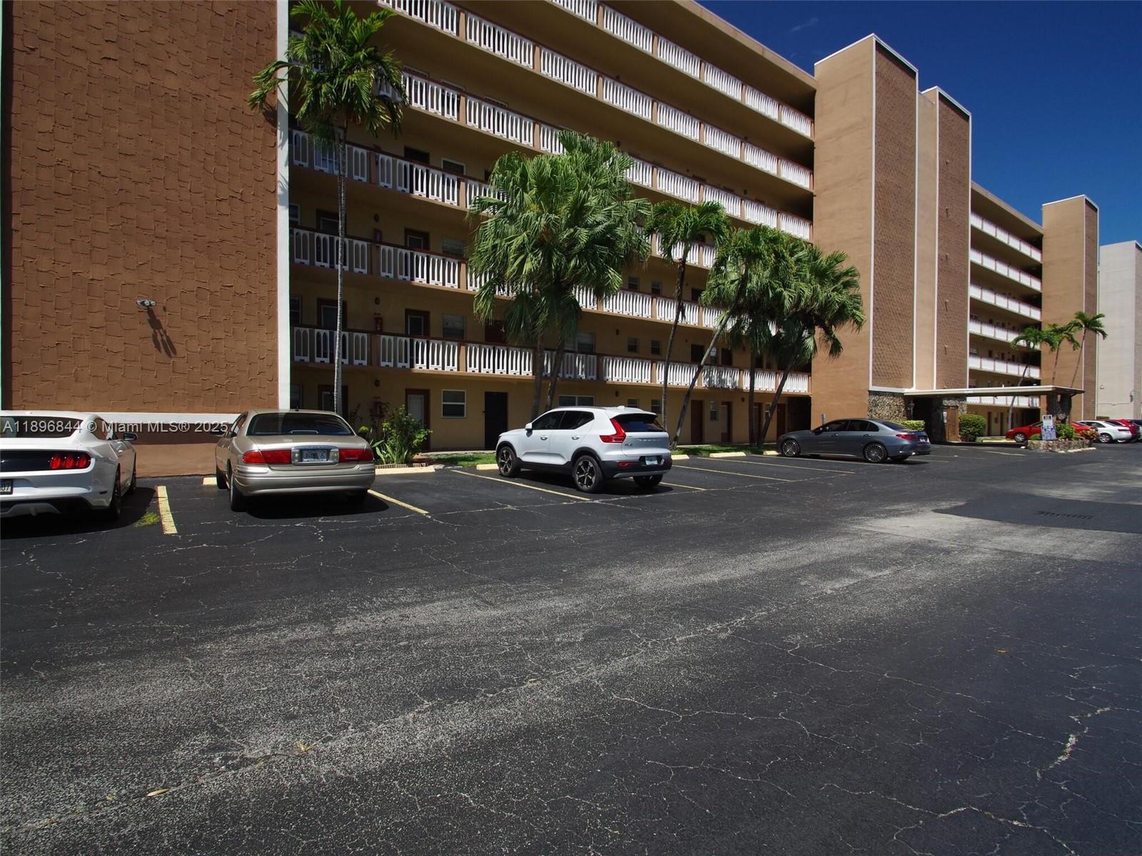 MEADOWBROOK CONDO APTS BL - Residential