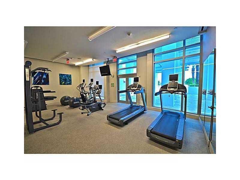 DIPLOMAT OCEANFRONT RESID - Residential Lease