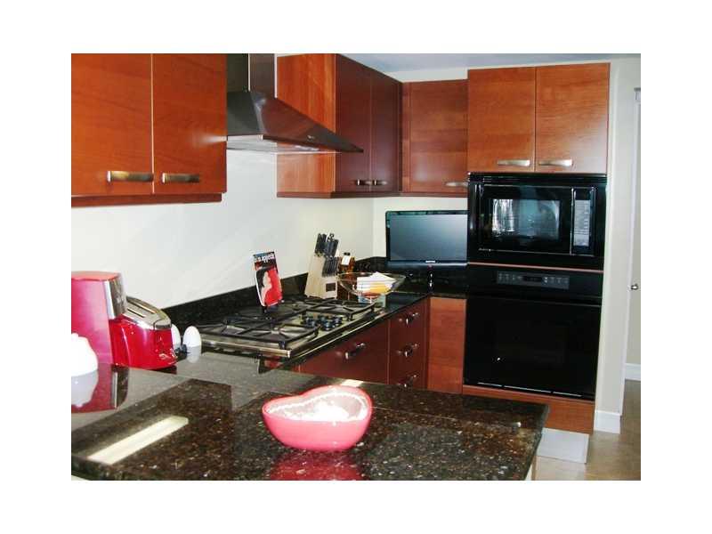 DIPLOMAT OCEANFRONT RESID - Residential Lease