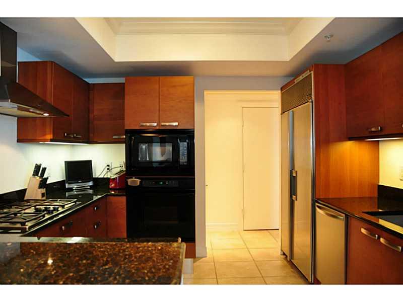 DIPLOMAT OCEANFRONT RESID - Residential Lease