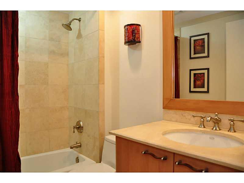 DIPLOMAT OCEANFRONT RESID - Residential Lease