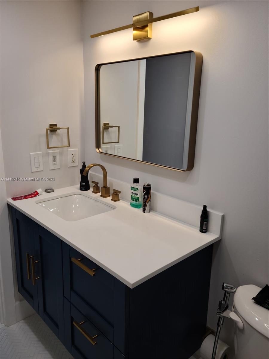 HARDING TOWER CONDO - Residential Lease