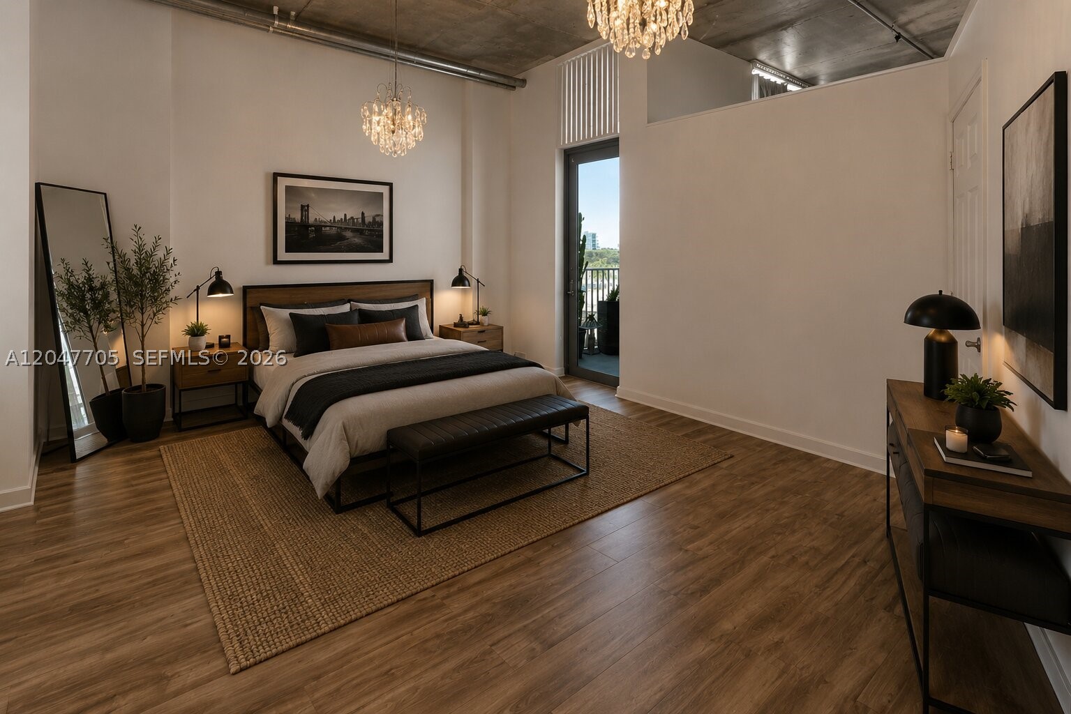 LOFTS AT HOLLYWOOD STATIO - Residential