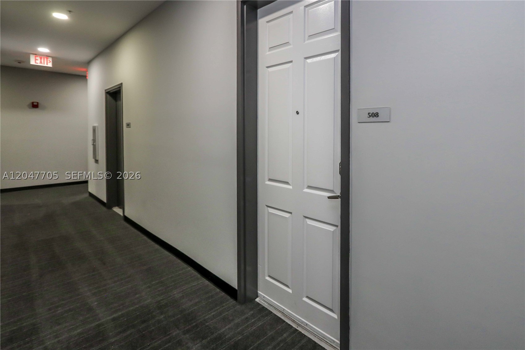 LOFTS AT HOLLYWOOD STATIO - Residential