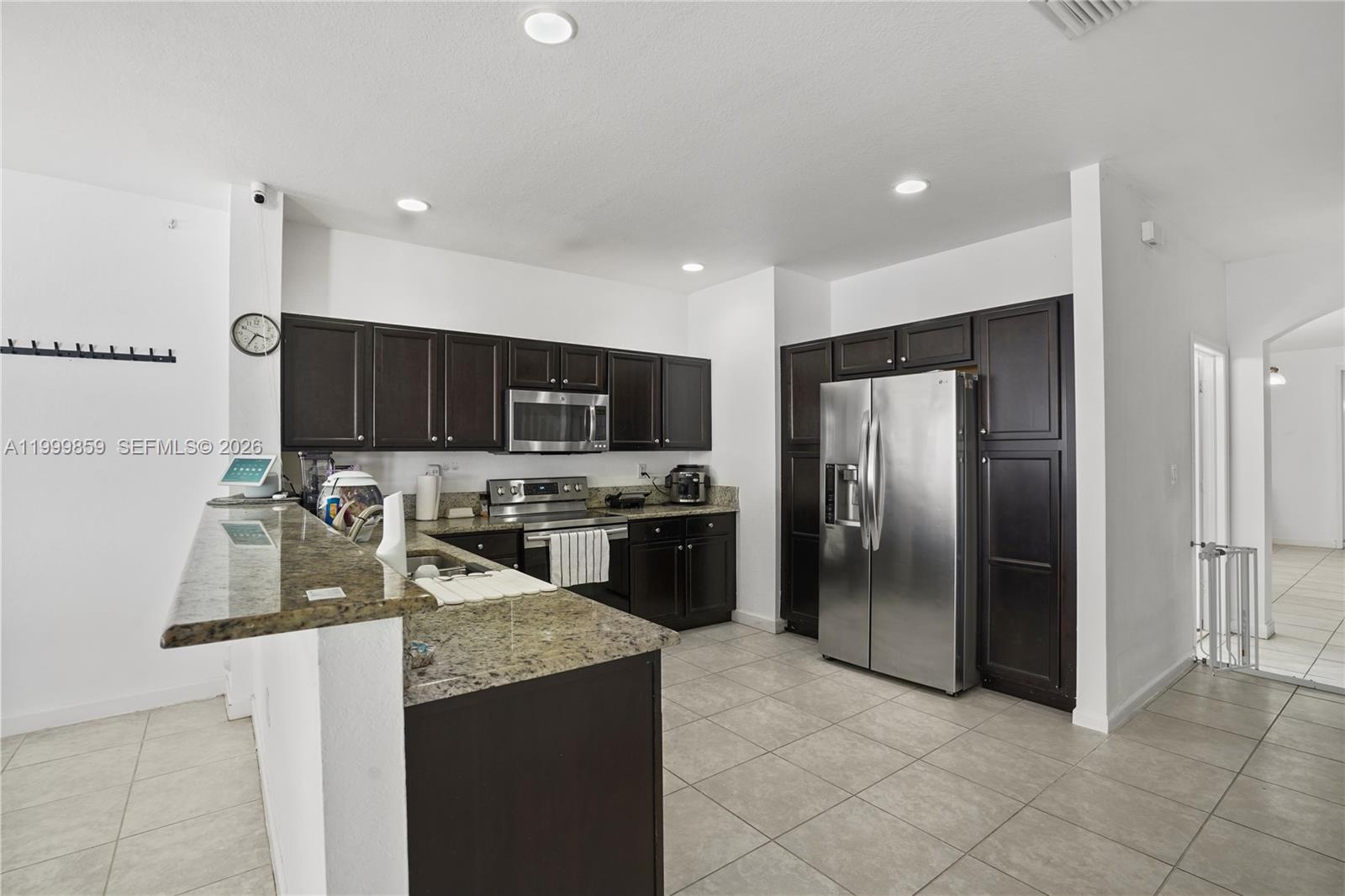 KENDALL COMMONS RESIDENTI - Residential