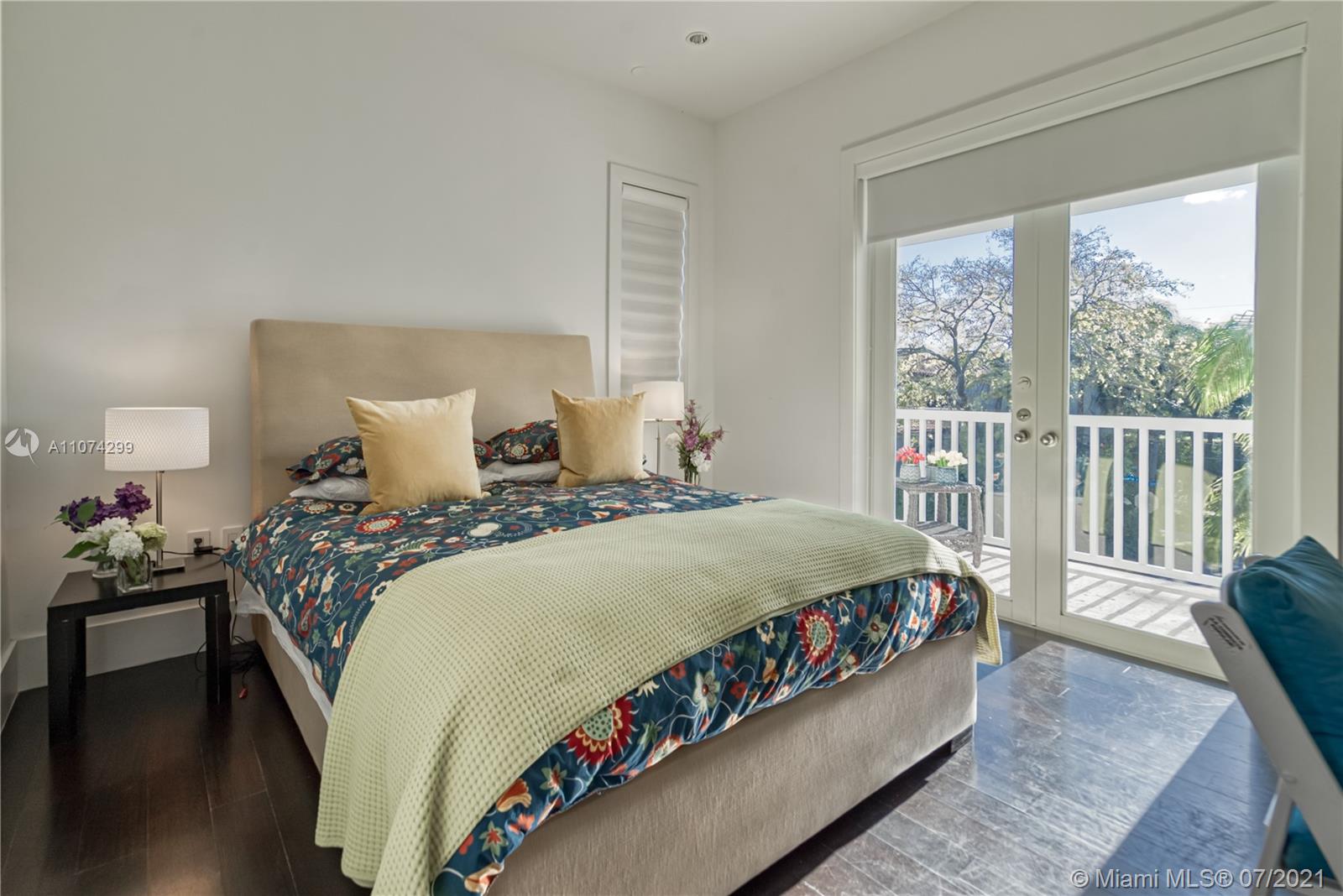 TROPICAL ISLE HOMES SUB 4 - Residential