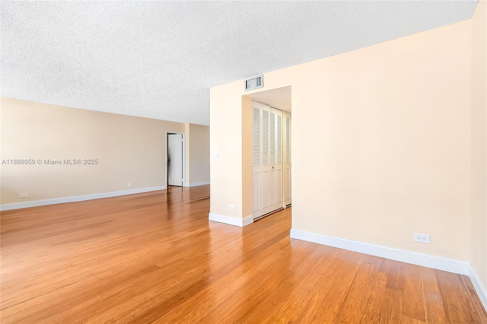 WINSTON TOWERS 100 CONDO - Residential Lease