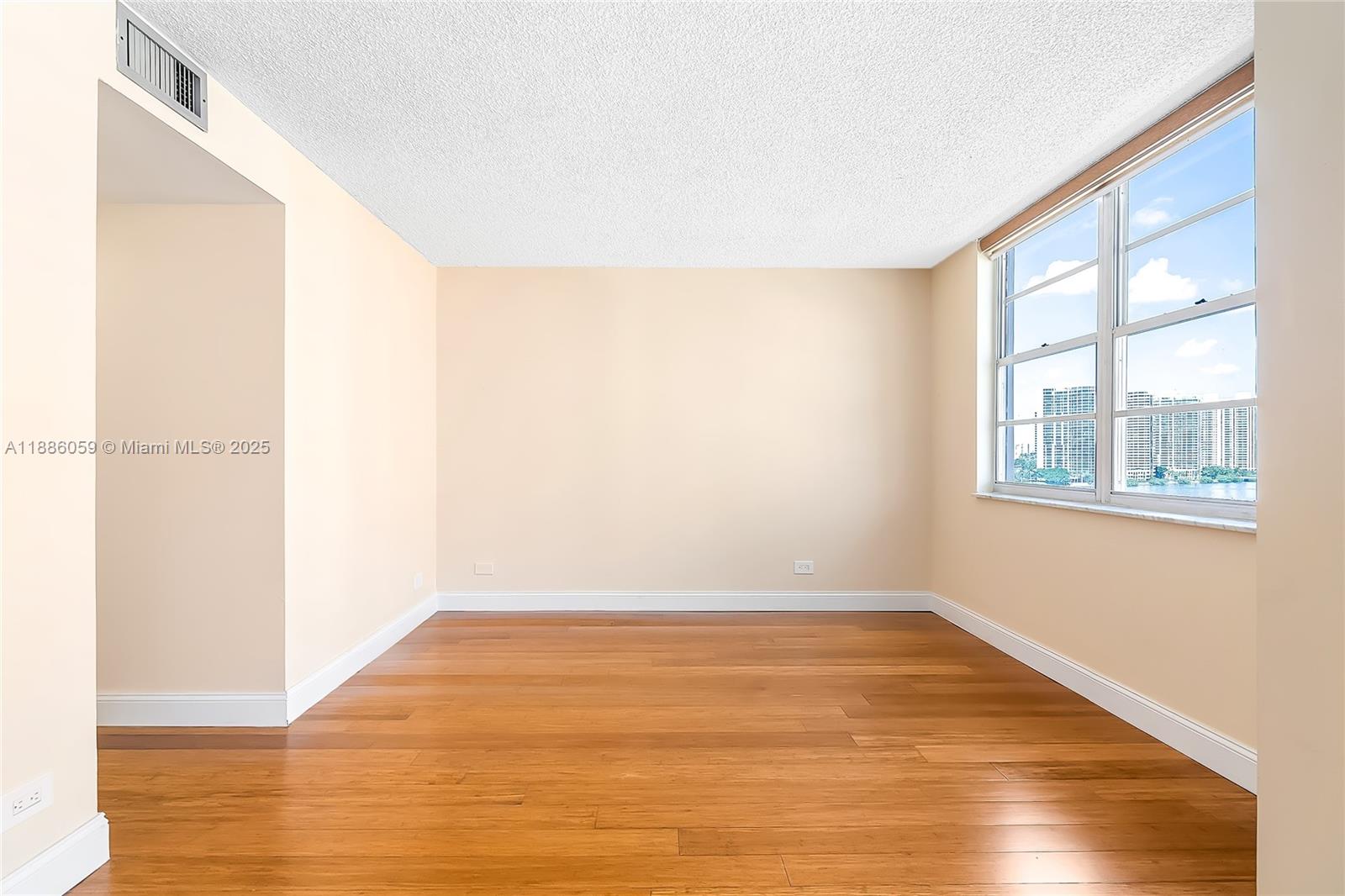 WINSTON TOWERS 100 CONDO - Residential Lease