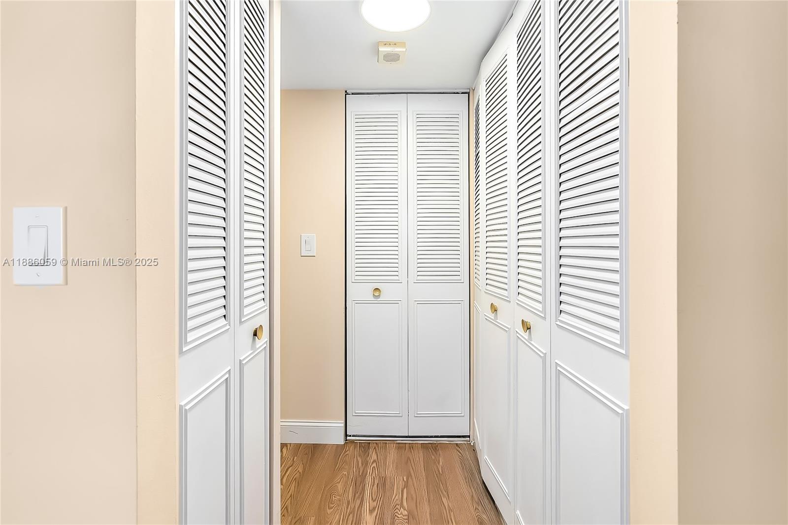 WINSTON TOWERS 100 CONDO - Residential Lease
