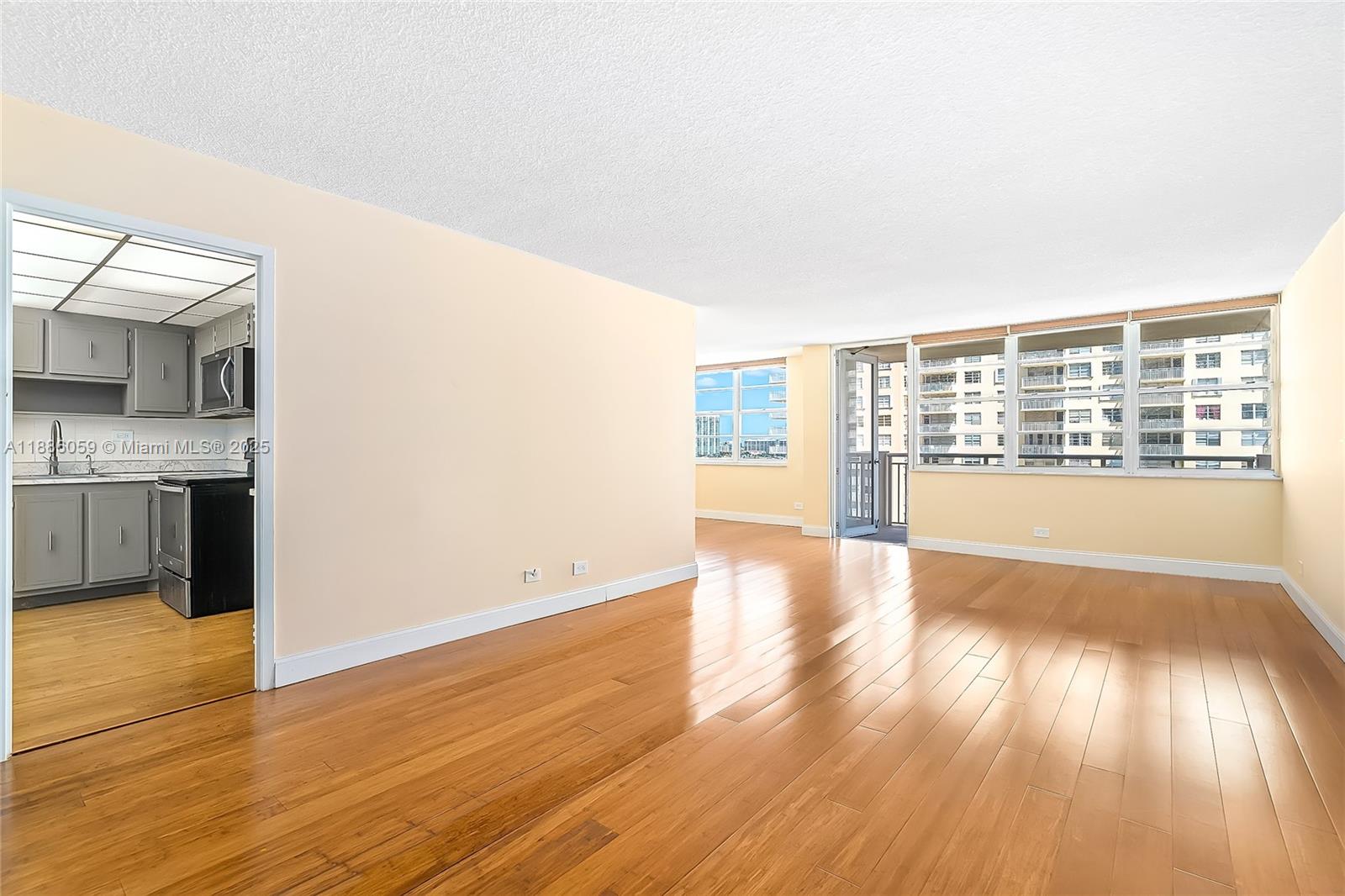 WINSTON TOWERS 100 CONDO - Residential Lease