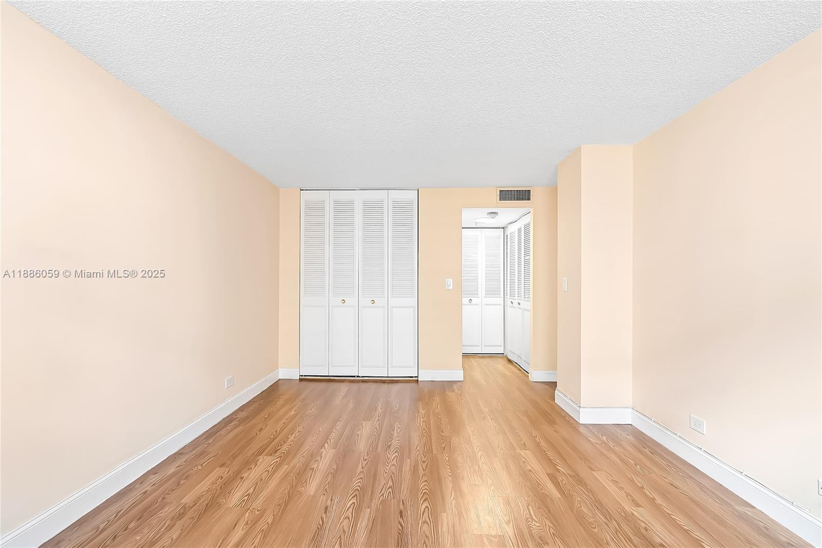 WINSTON TOWERS 100 CONDO - Residential Lease