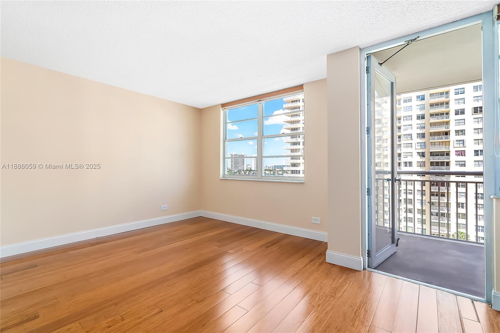 WINSTON TOWERS 100 CONDO - Residential Lease