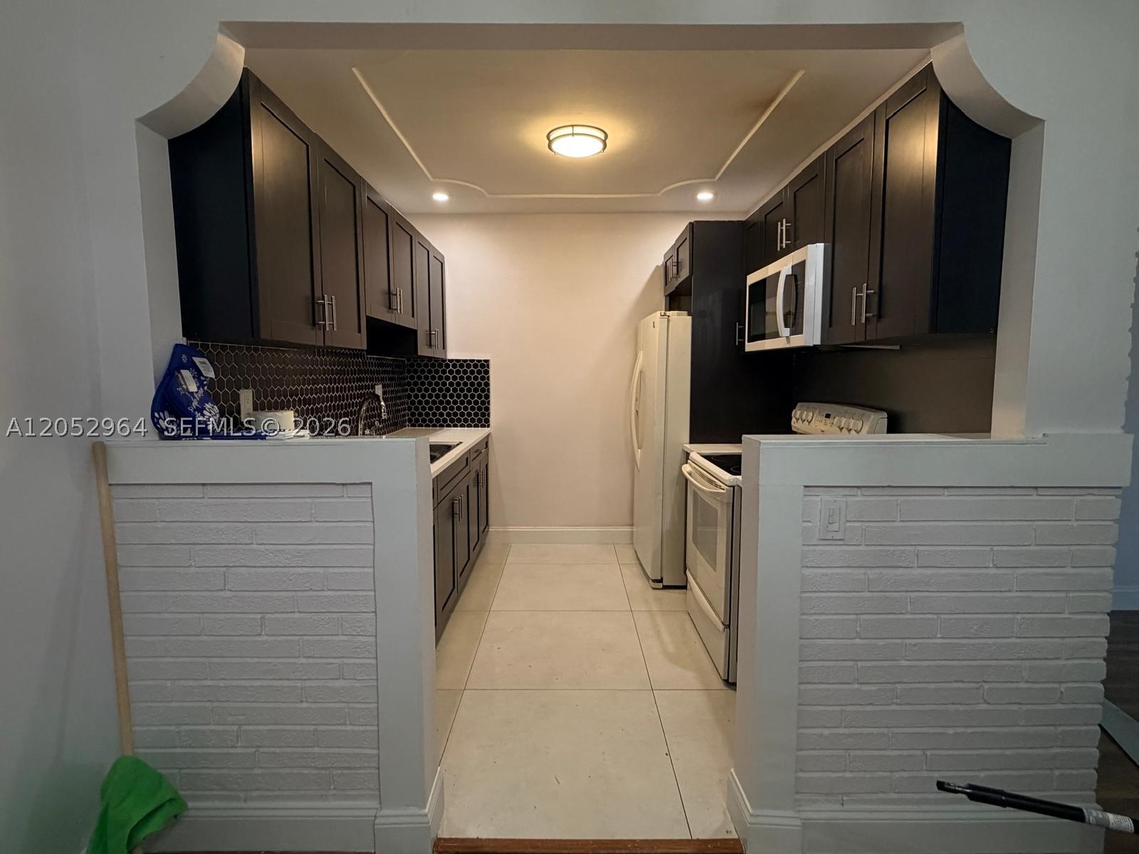 MIRAMAR SEC 11 - Residential Lease
