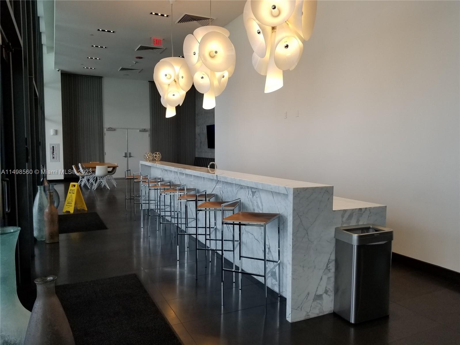 CANVAS CONDO - Residential