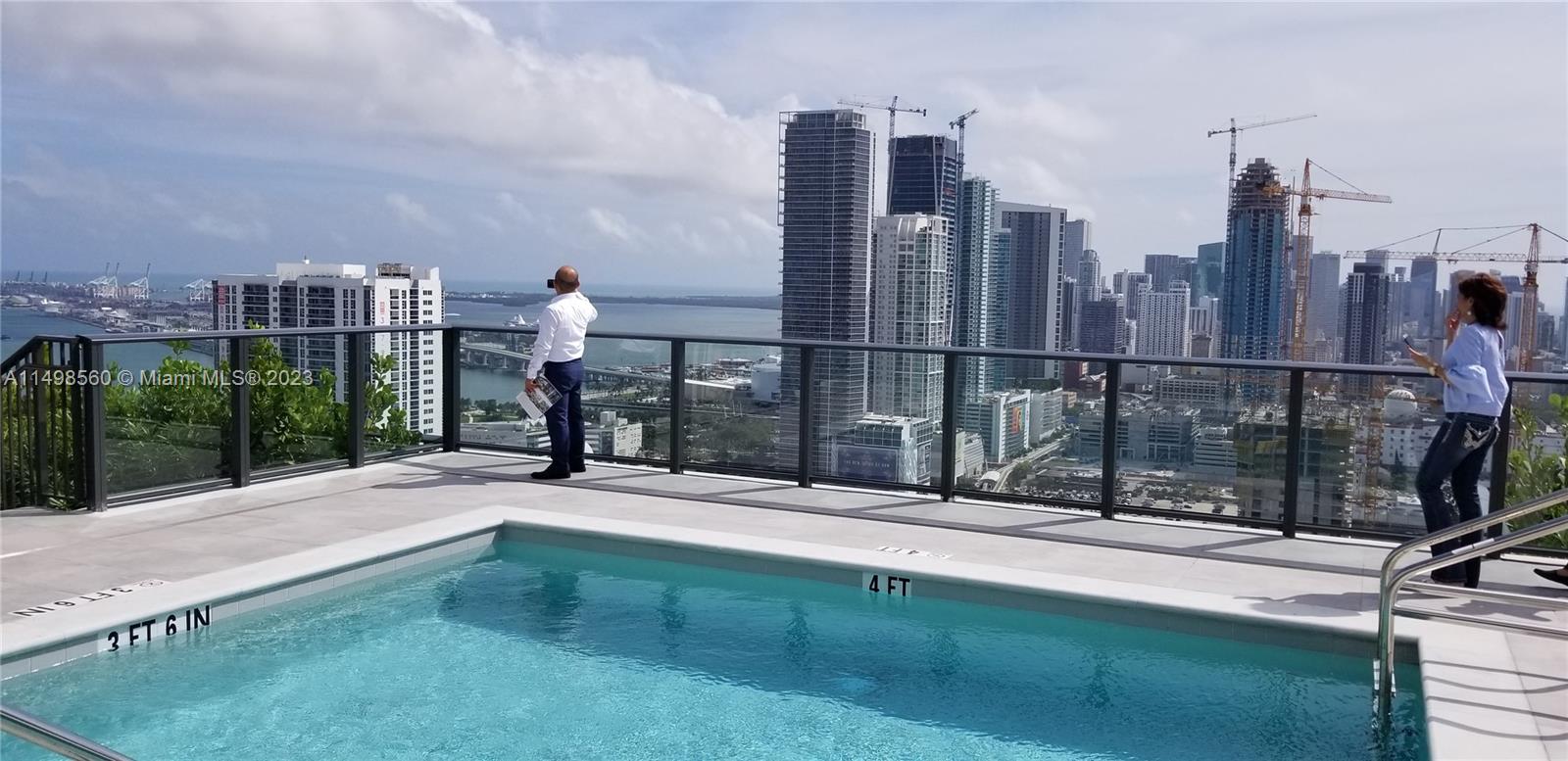 CANVAS CONDO - Residential