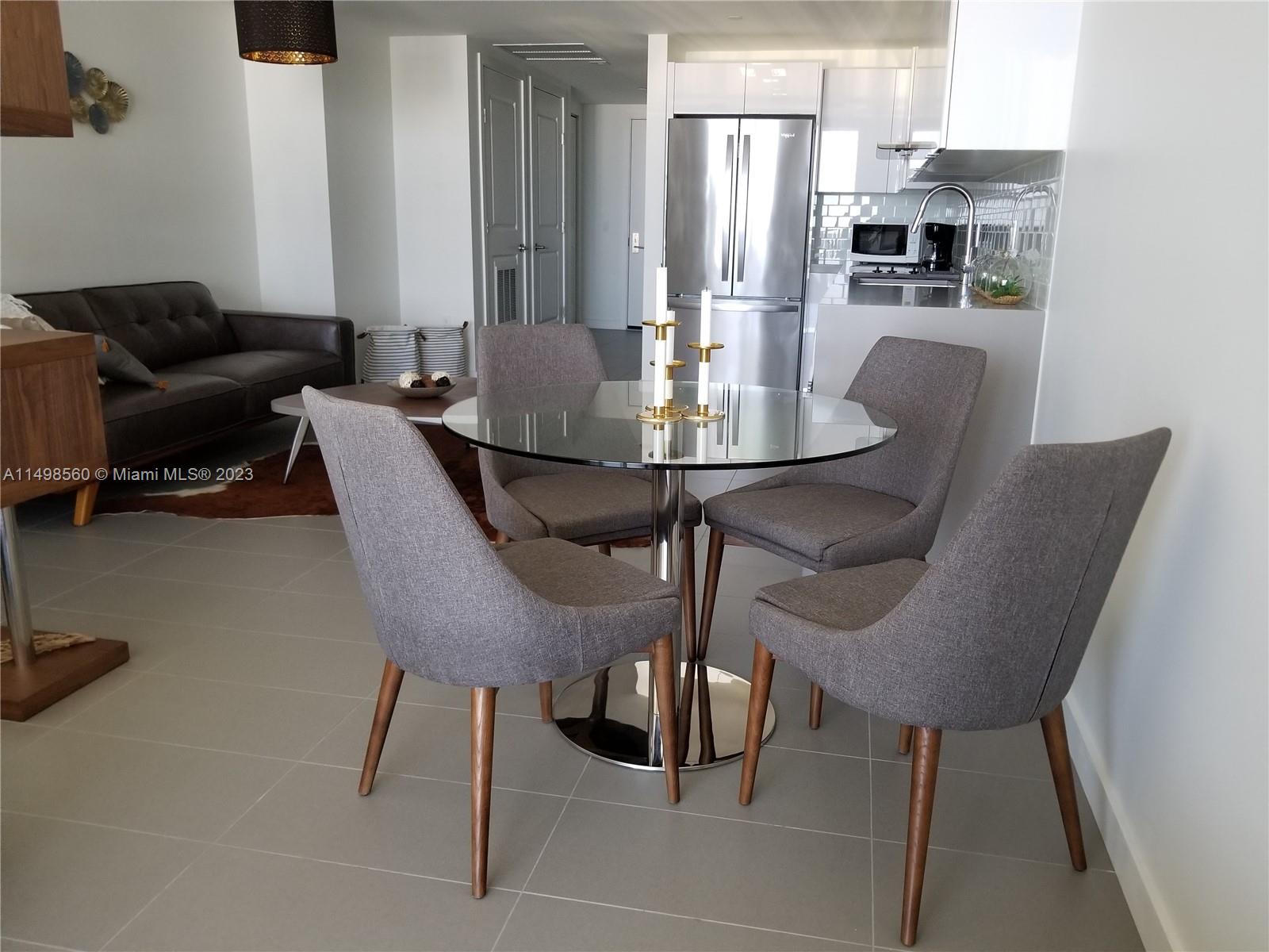 CANVAS CONDO - Residential