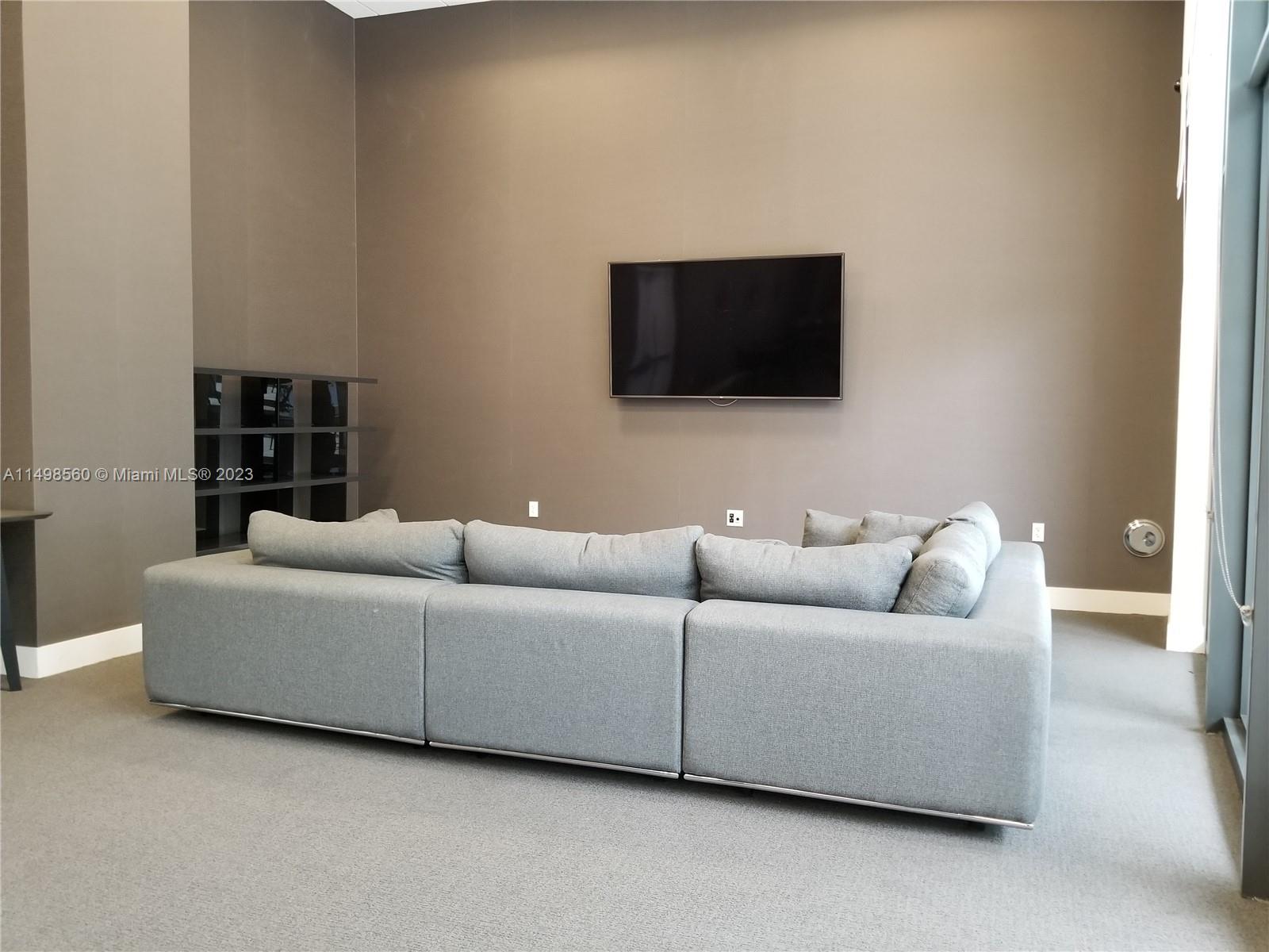 CANVAS CONDO - Residential