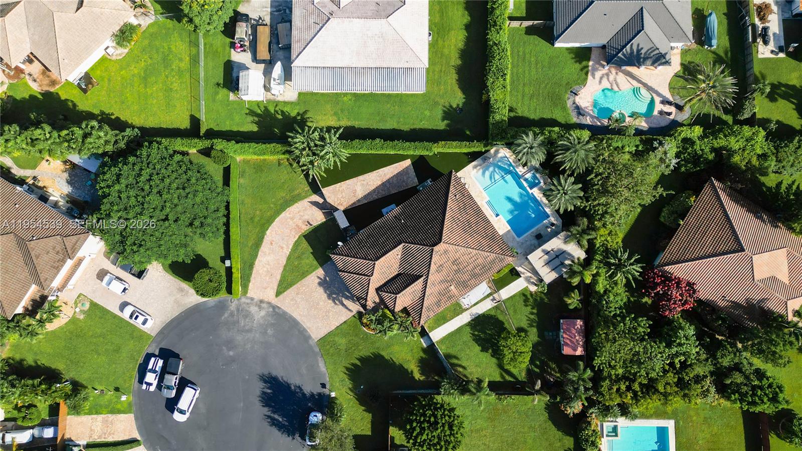 REDLAND REEF - Residential