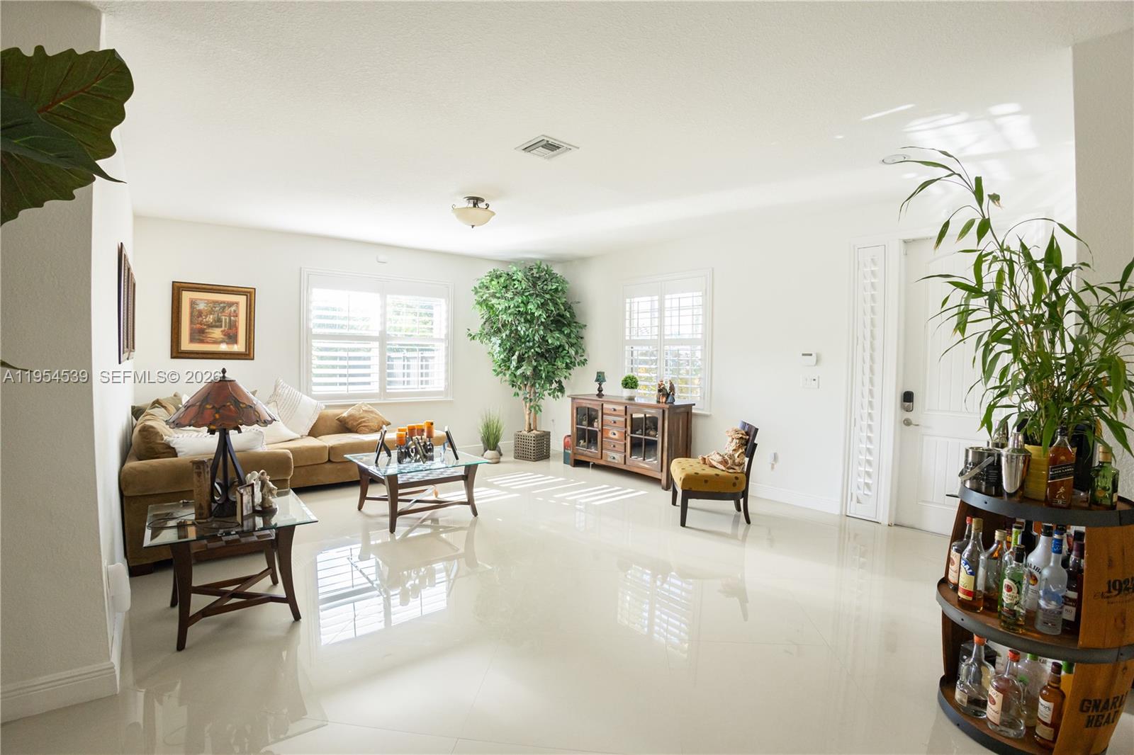 REDLAND REEF - Residential