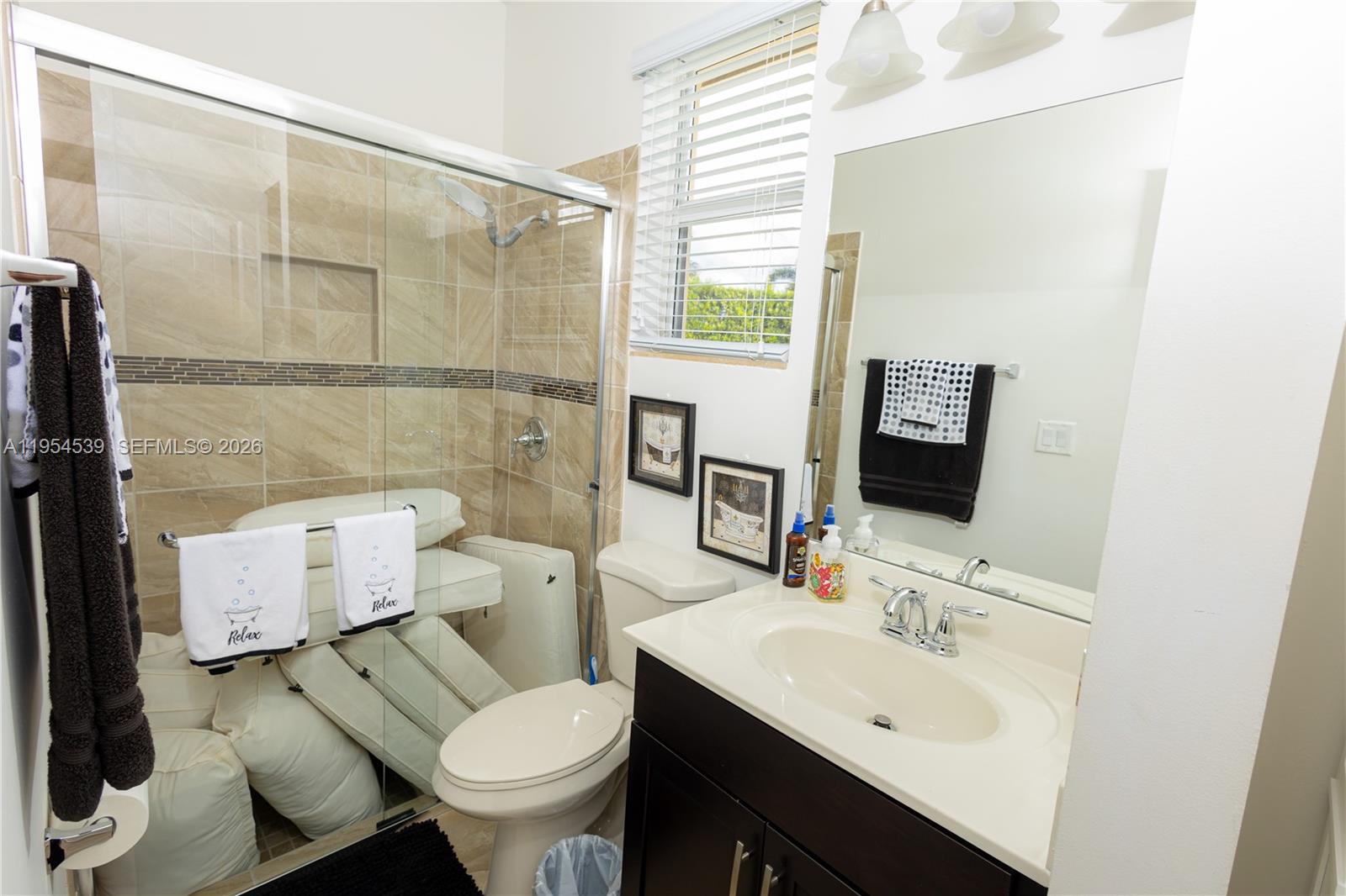REDLAND REEF - Residential