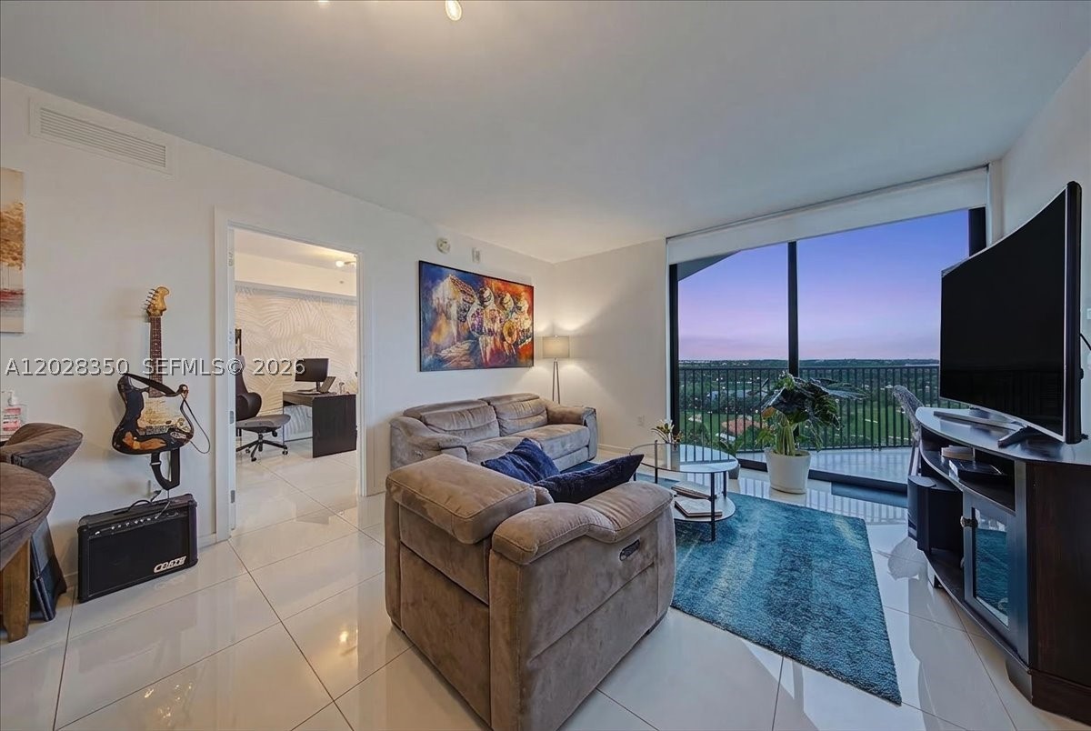 5252 PASEO CONDO - Residential