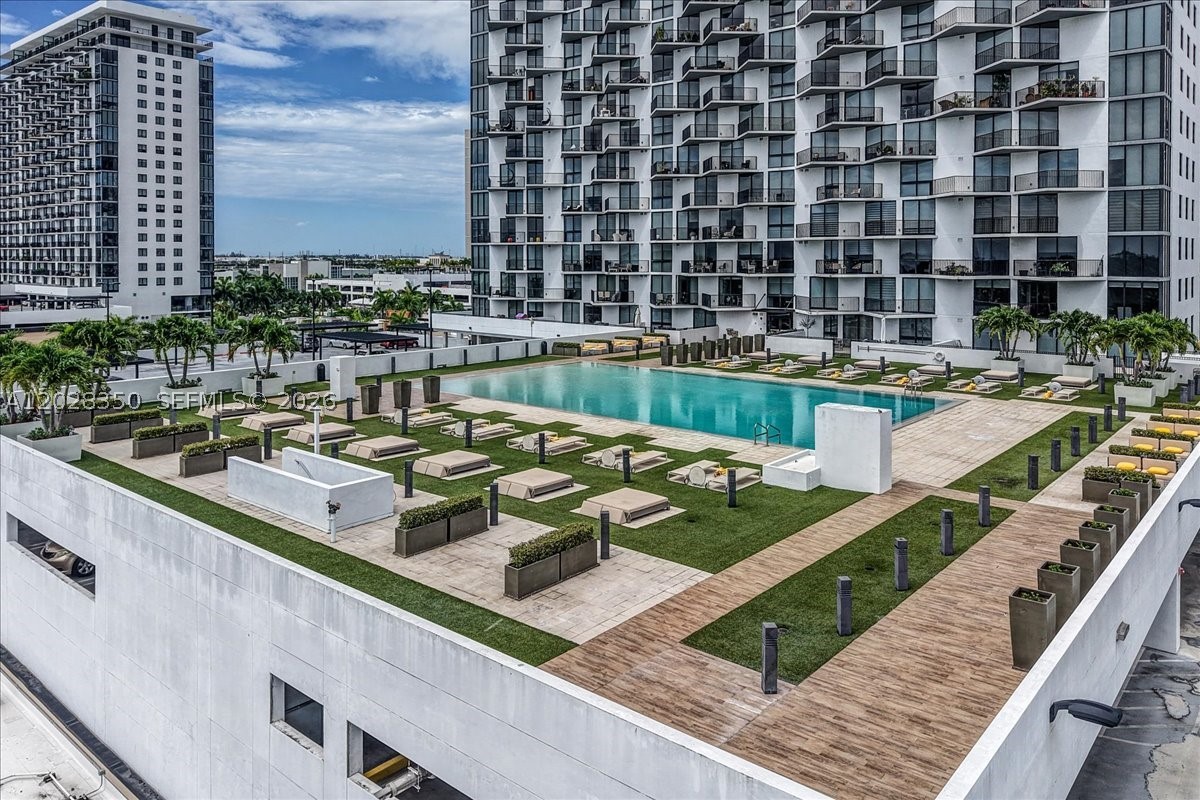 5252 PASEO CONDO - Residential