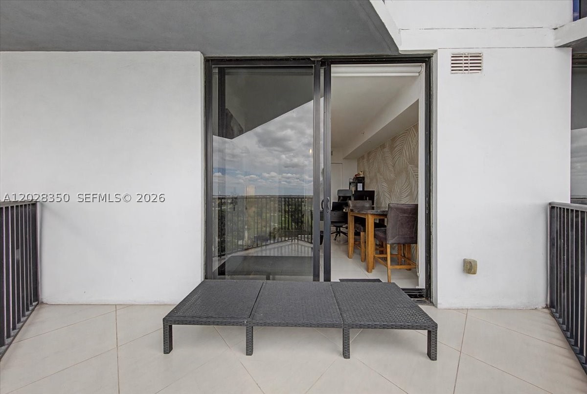 5252 PASEO CONDO - Residential