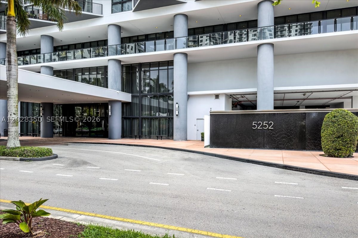 5252 PASEO CONDO - Residential