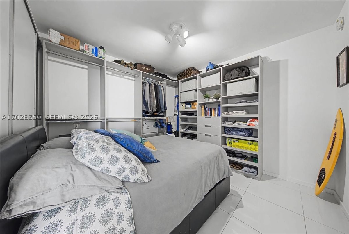5252 PASEO CONDO - Residential