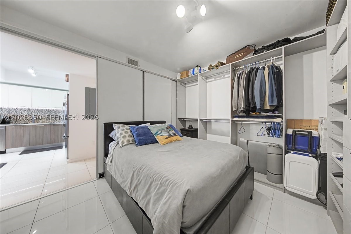5252 PASEO CONDO - Residential