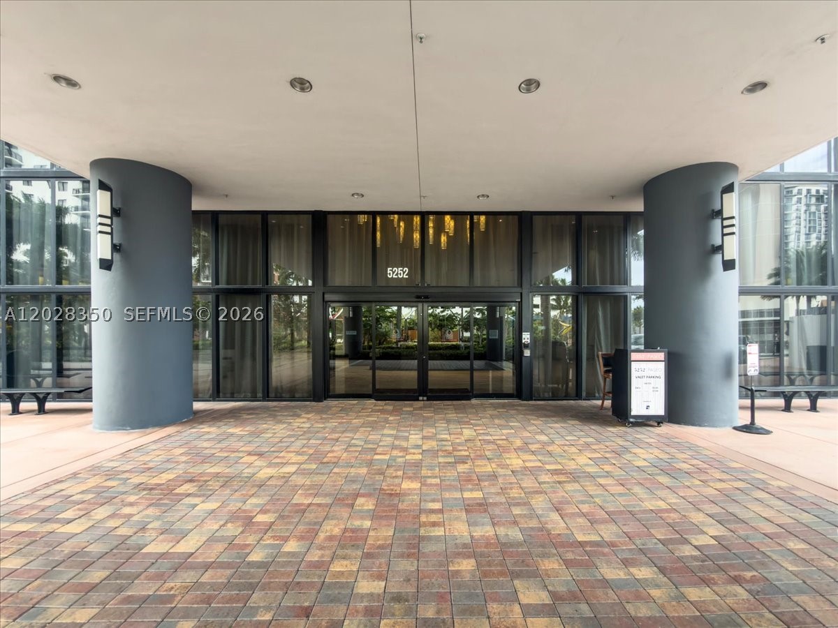 5252 PASEO CONDO - Residential