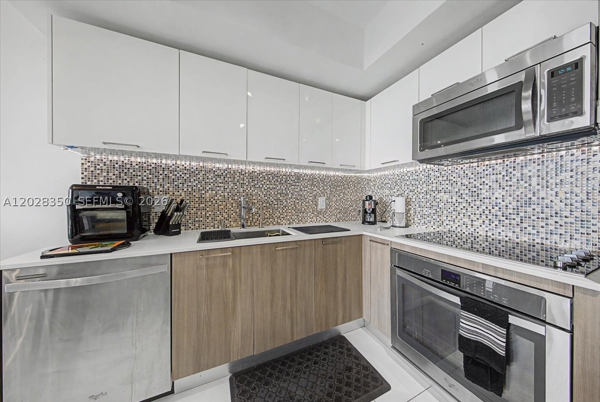 5252 PASEO CONDO - Residential