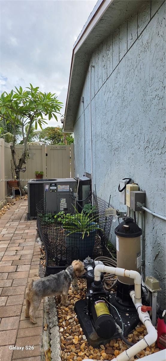 LAUDERDALE NORTH PARK SEC - Residential