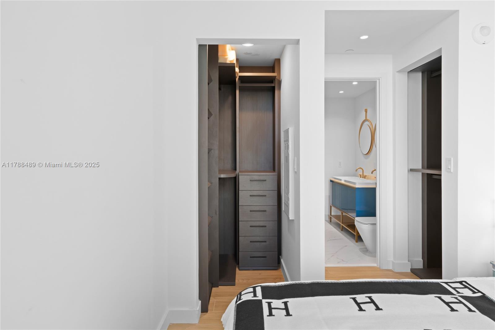 2678 TIGERTAIL CONDO - Residential