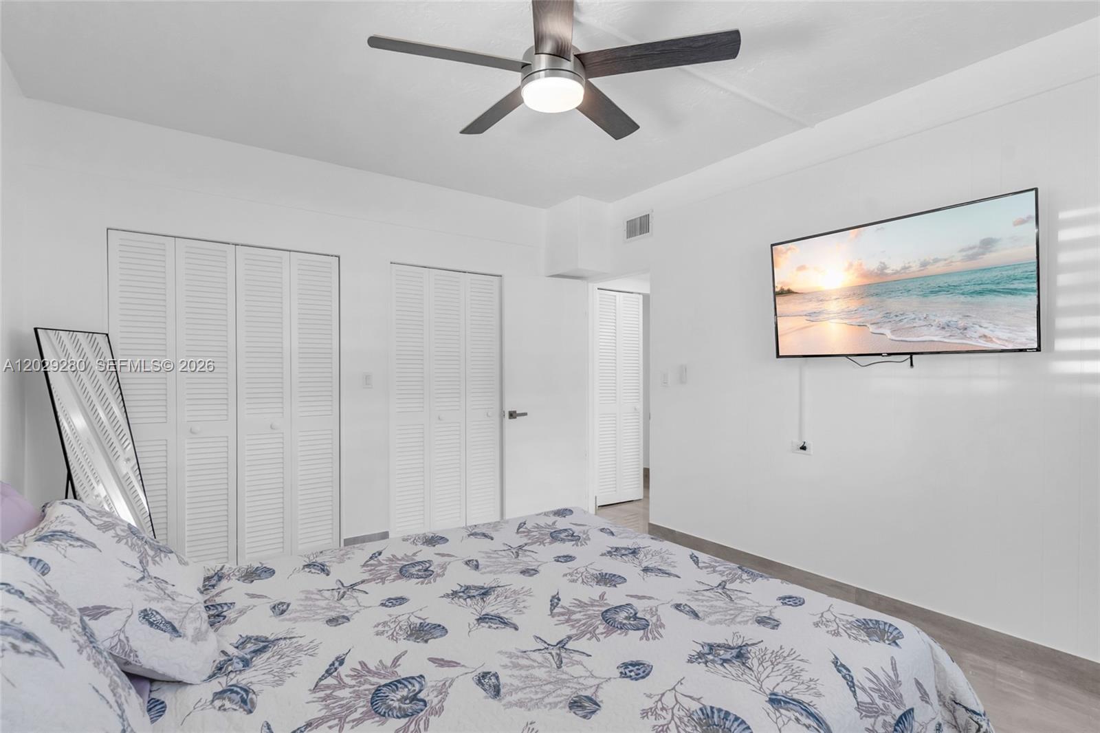 LARGO SOUND VILLAGE - Residential