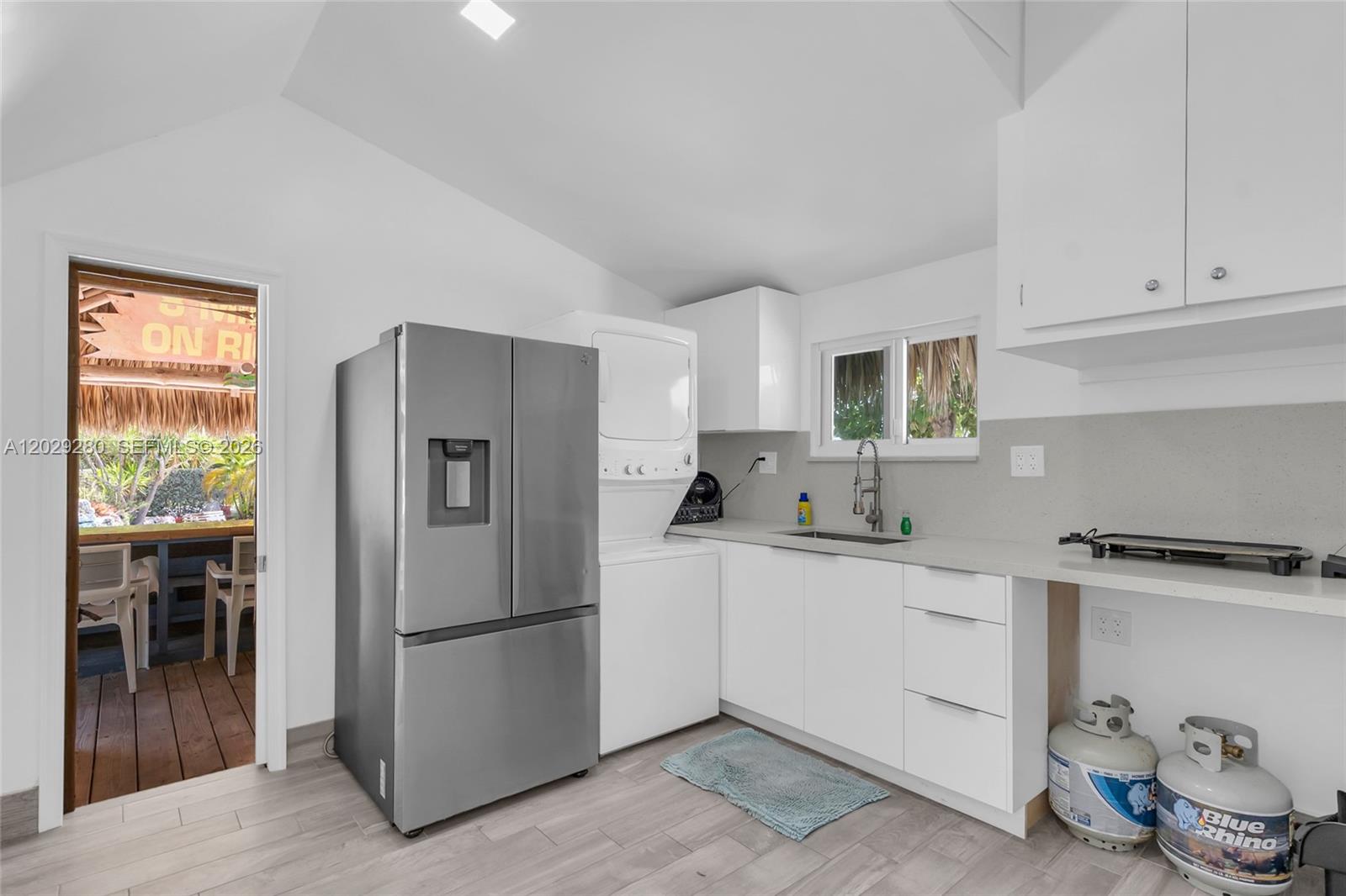 LARGO SOUND VILLAGE - Residential