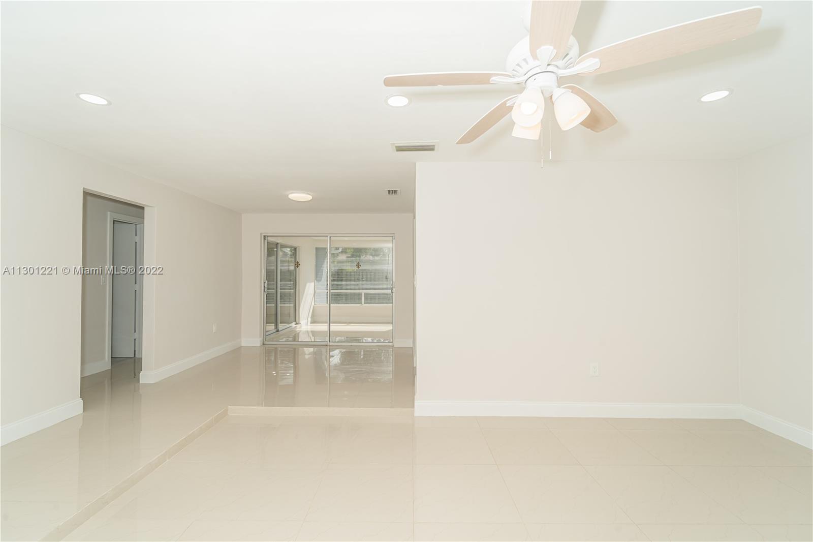 SUNRISE GOLF VILLAGE SECO - Residential