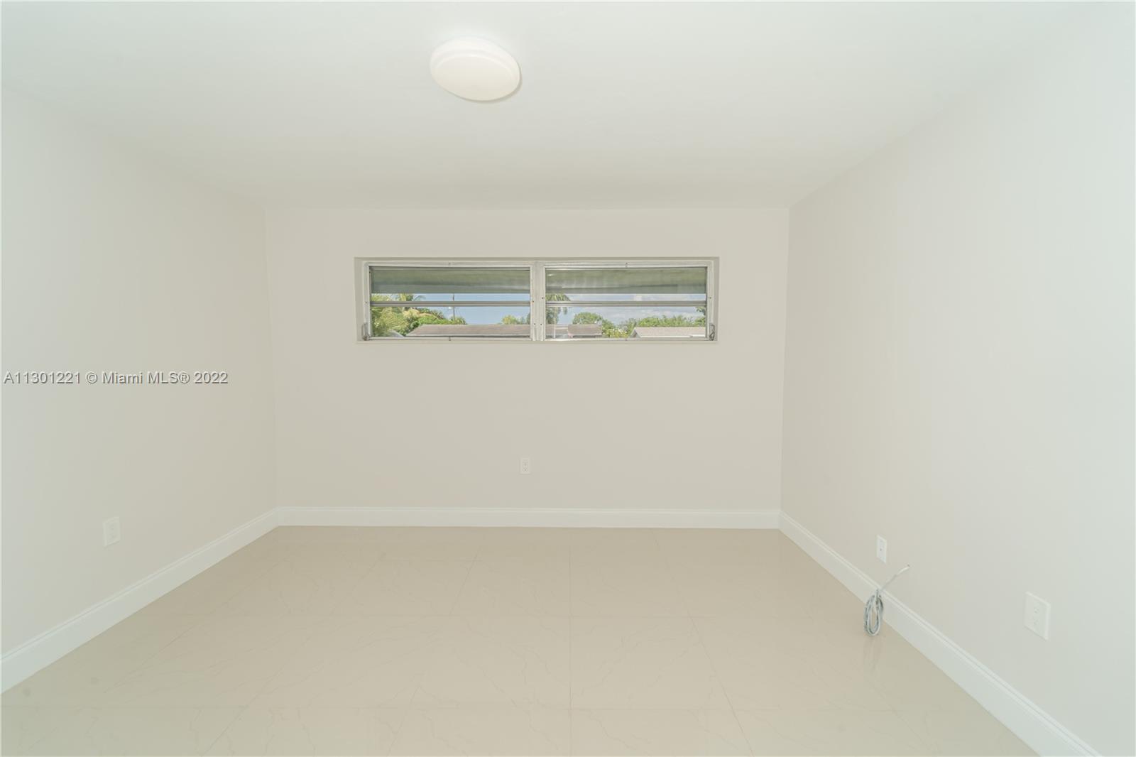 SUNRISE GOLF VILLAGE SECO - Residential