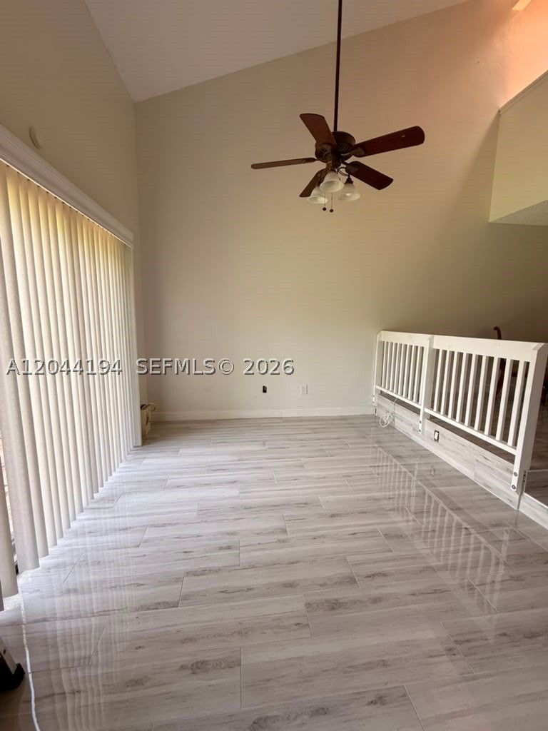 PINE ISLAND LAKES TOWNHOM - Residential Lease
