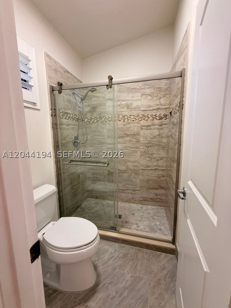 PINE ISLAND LAKES TOWNHOM - Residential Lease