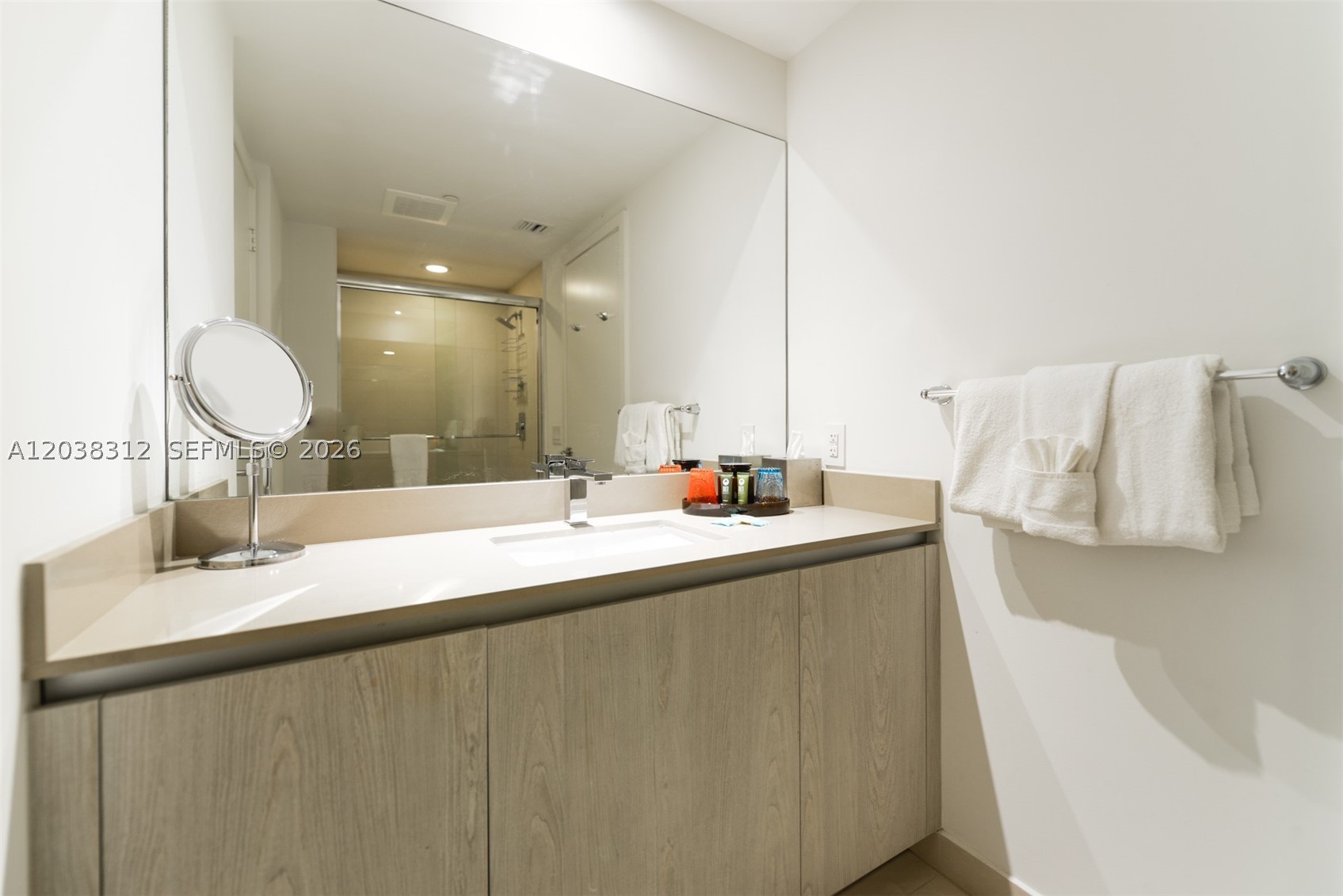 4111 SOUTH OCEAN DRIVE CO - Residential